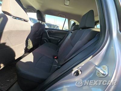 2025 Toyota RAV4 Hybrid LE - zdjęcie 13 z 31 - miniatura