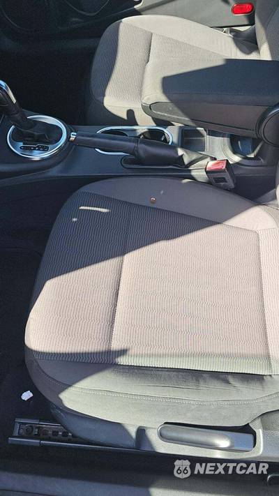 2013 Volkswagen Beetle 2.5L Entry Hatchback - zdjęcie 36 z 39 - miniatura