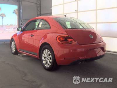 2013 Volkswagen Beetle 2.5L Entry Hatchback - zdjęcie 6 z 39 - miniatura