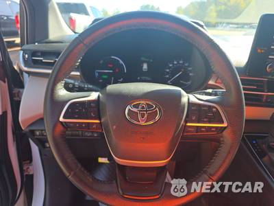 2023 Toyota Sienna XLE 7-Passenger 120.5" WB - zdjęcie 10 z 25 - miniatura