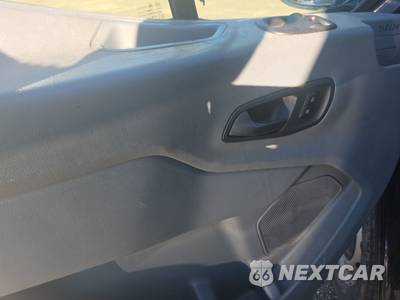 2018 Ford Transit 250 Cargo Van w/RH Sliding Door Low Roof 129.9" WB - zdjęcie 9 z 32 - miniatura