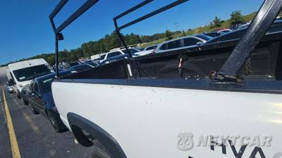 2006 Chevrolet Silverado 2500HD WT Regular Cab Long Bed 1WT - zdjęcie 29 z 36 - miniatura