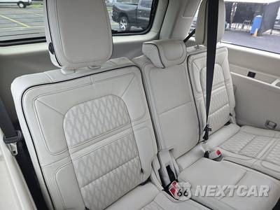 2022 Lincoln Navigator L Black Label - zdjęcie 14 z 31 - miniatura