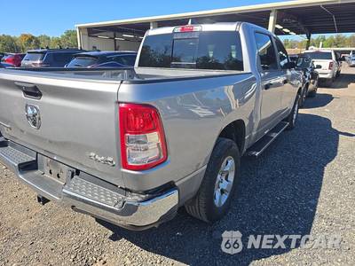 2023 Ram 1500 Big Horn Crew Cab Short Bed - zdjęcie 4 z 27 - miniatura