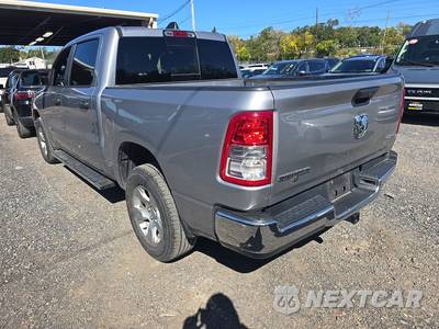 2023 Ram 1500 Big Horn Crew Cab Short Bed - zdjęcie 6 z 27 - miniatura