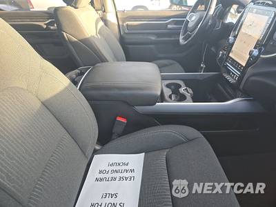 2023 Ram 1500 Big Horn Crew Cab Short Bed - zdjęcie 8 z 20 - miniatura