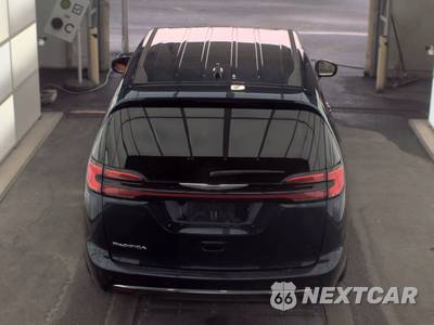 2023 Chrysler Pacifica Touring L 121.6" WB - zdjęcie 5 z 32 - miniatura