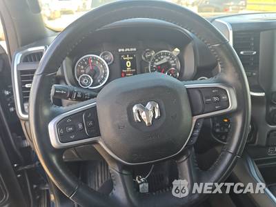 2024 Ram 1500 Big Horn Crew Cab Short Bed - zdjęcie 10 z 23 - miniatura