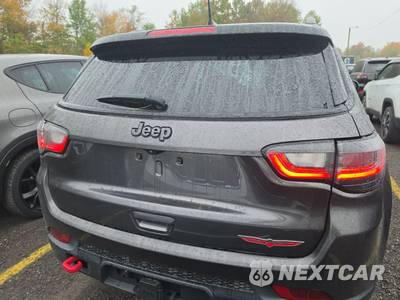 2022 Jeep Compass Trailhawk - zdjęcie 5 z 23 - miniatura