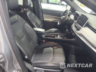 2023 Jeep Compass Latitude Lux - zdjęcie 8 z 25 - miniatura