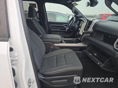 2023 Ram 1500 Big Horn Crew Cab Short Bed - zdjęcie 8 z 22 - miniatura