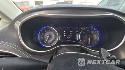2023 Chrysler Pacifica Touring L 121.6" WB - zdjęcie 17 z 27 - miniatura