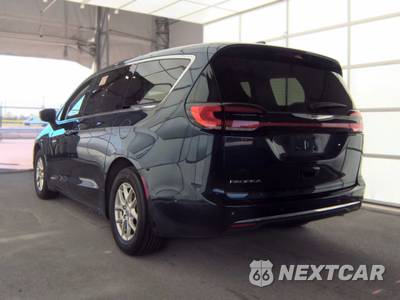 2023 Chrysler Pacifica Touring L 121.6" WB - zdjęcie 6 z 27 - miniatura