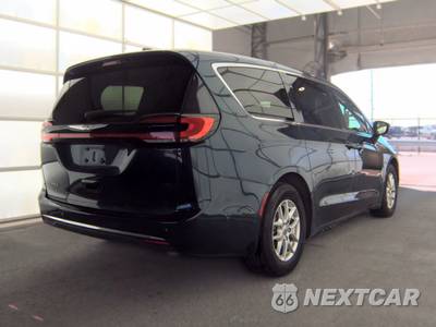 2023 Chrysler Pacifica Touring L 121.6" WB - zdjęcie 4 z 27 - miniatura