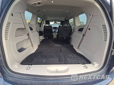 2023 Chrysler Pacifica Touring L 121.6" WB - zdjęcie 16 z 27 - miniatura