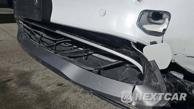 2025 Toyota Prius XLE - zdjęcie 32 z 33 - miniatura