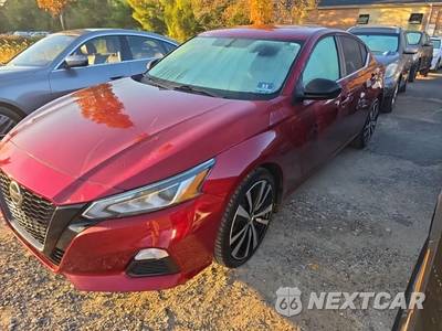 2019 Nissan Altima SR - zdjęcie 1 z 21 - miniatura