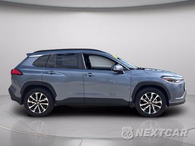 2024 Toyota Corolla Cross XLE - zdjęcie 8 z 28 - miniatura