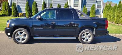 2011 Chevrolet Avalanche LTZ Crew Cab Short Bed 1LZ - zdjęcie 2 z 16 - miniatura