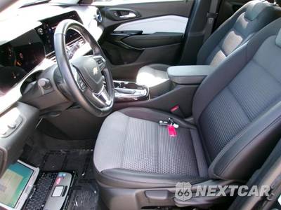 2025 Chevrolet Trax LT - zdjęcie 6 z 24 - miniatura