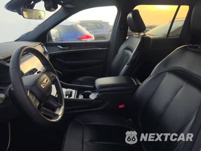 2026 Jeep Grand Cherokee Limited - zdjęcie 7 z 27 - miniatura