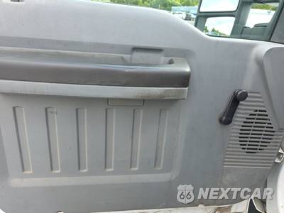 2011 Ford Super Duty F-250 XL Regular Cab Long Bed - zdjęcie 9 z 34 - miniatura