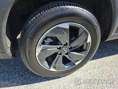 2024 Nissan Rogue SV - zdjęcie 14 z 33 - miniatura