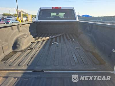 2018 Ram 2500 Tradesman Crew Cab Long Bed - zdjęcie 16 z 18 - miniatura