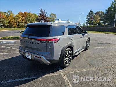 2023 Nissan Pathfinder Platinum - zdjęcie 7 z 31 - miniatura