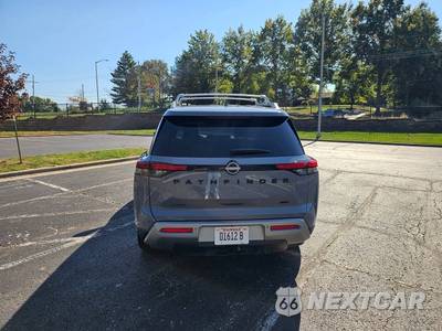2023 Nissan Pathfinder Platinum - zdjęcie 6 z 31 - miniatura