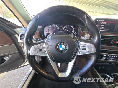 2019 BMW 7 Series Sedan 750i xDrive - zdjęcie 10 z 18 - miniatura