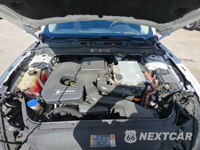 2019 Ford Fusion Hybrid SE - zdjęcie 15 z 35 - miniatura