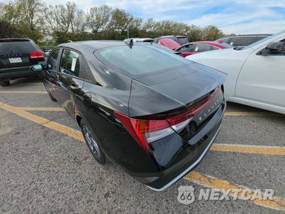 2026 Hyundai Elantra Hybrid Blue - zdjęcie 6 z 20 - miniatura