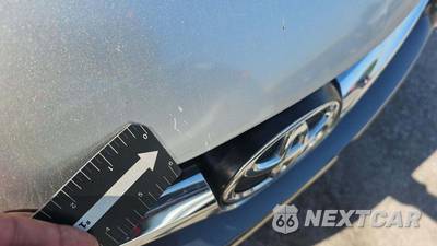 2015 Toyota Camry LE - zdjęcie 47 z 64 - miniatura