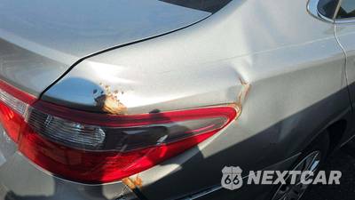 2015 Toyota Camry LE - zdjęcie 62 z 64 - miniatura