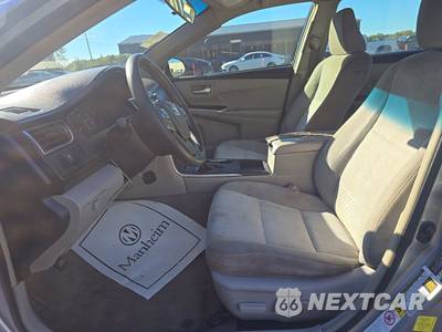 2015 Toyota Camry LE - zdjęcie 7 z 64 - miniatura