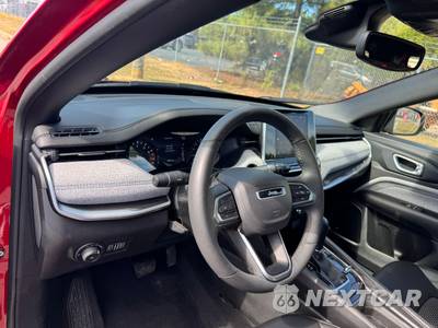 2025 Jeep Compass Latitude - zdjęcie 10 z 30 - miniatura