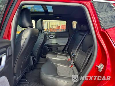 2025 Jeep Compass Latitude - zdjęcie 13 z 30 - miniatura