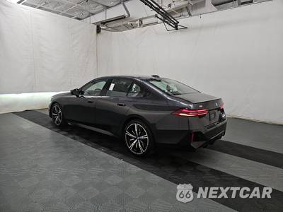 2024 BMW i5 M60 - zdjęcie 6 z 38 - miniatura