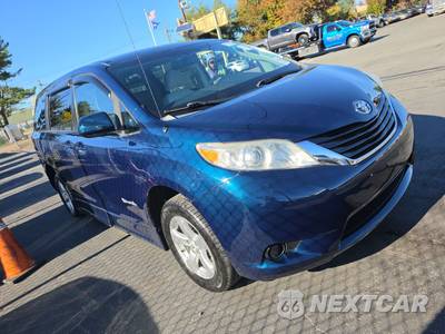 2011 Toyota Sienna Mobility LE 7-Passenger 119.3" WB - zdjęcie 3 z 43 - miniatura