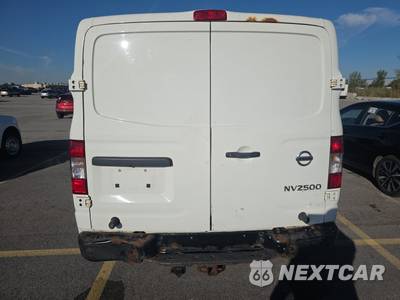 2017 Nissan NV2500 HD Cargo SV Standard Roof 146.1" WB - zdjęcie 5 z 31 - miniatura