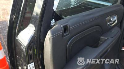 2014 Cadillac Escalade Platinum 1SD - zdjęcie 45 z 47 - miniatura