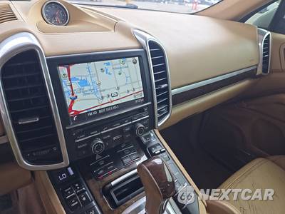 2014 Porsche Cayenne Platinum Ed. - zdjęcie 11 z 40 - miniatura