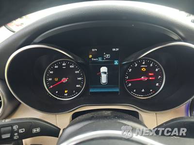 2020 Mercedes-Benz GLC 300 - zdjęcie 12 z 24 - miniatura