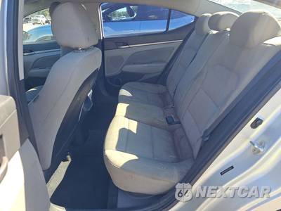 2018 Hyundai Elantra SEL Sedan - zdjęcie 13 z 21 - miniatura