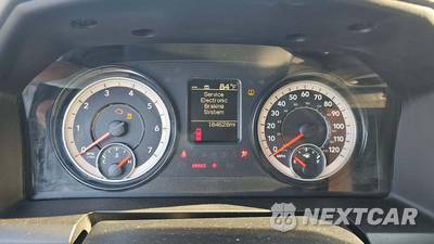 2017 Ram 1500 Express Crew Cab Short Bed - zdjęcie 17 z 33 - miniatura