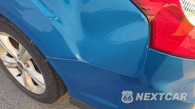 2012 Ford Focus SE Sedan - zdjęcie 26 z 57 - miniatura
