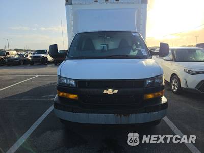 2018 Chevrolet Express 3500 Cutaway 1WT DRW - zdjęcie 2 z 24 - miniatura