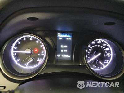 2023 Toyota Camry SE - zdjęcie 12 z 55 - miniatura