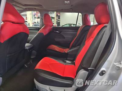 2024 Toyota Highlander XLE - zdjęcie 13 z 36 - miniatura